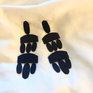 Kendra Scott Emmett navy blue earrings